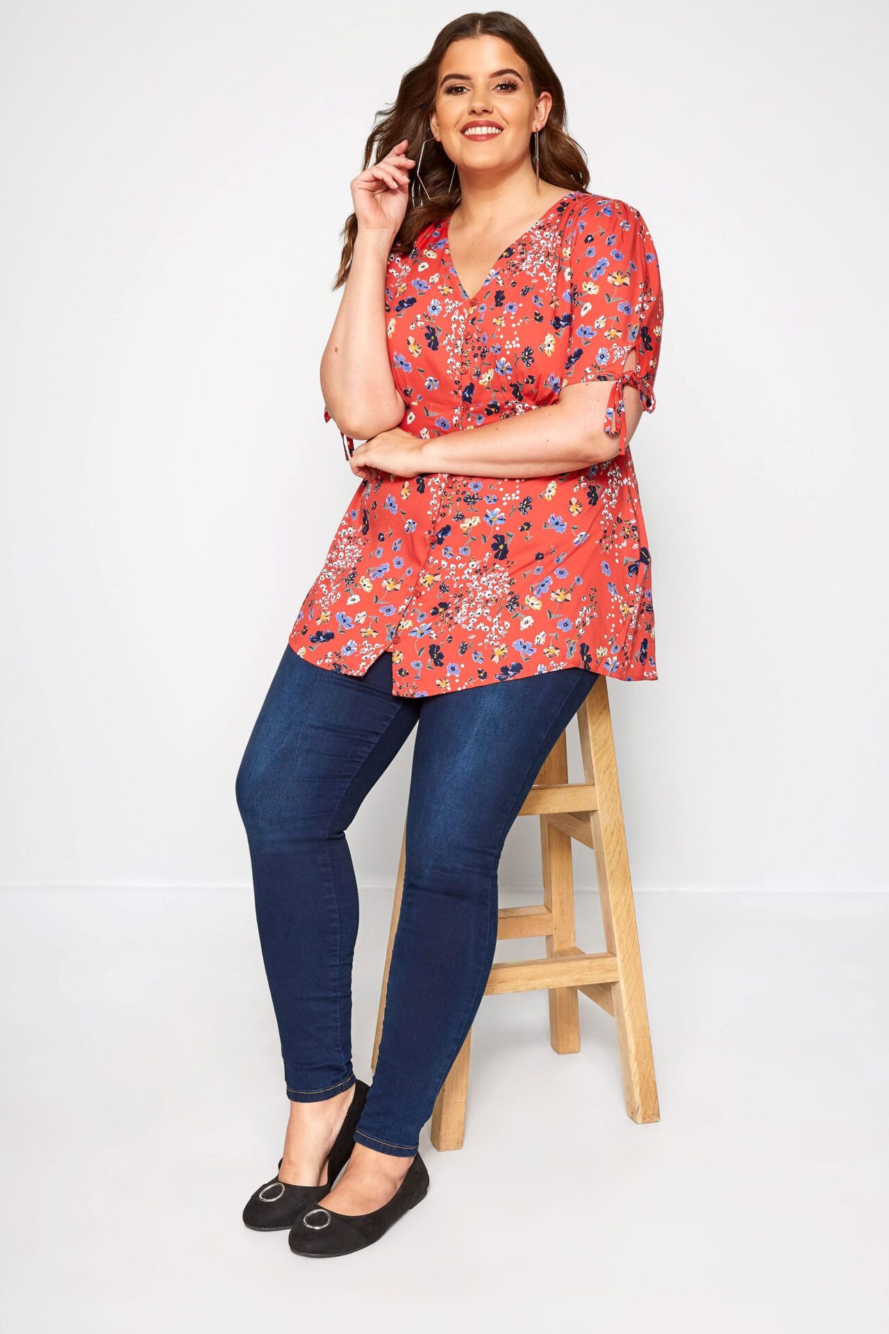 Red_Floral_Button_Up_Blouse_130632_6771