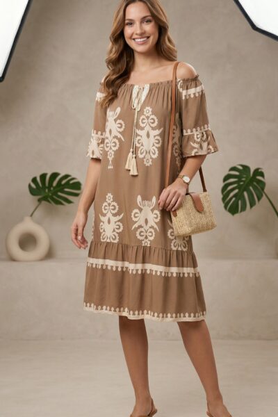 (veľ. 44/46) Šaty so vzormi a viazačkou bledohnedé