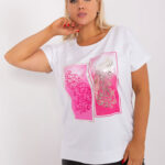 Plus size bielo-ružová blúzka s ornamentálnou potlačou v zlatej a ružovej farbe, krátky rukáv, bočné rozparky