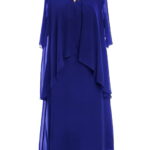 Kráľovsky modré šaty s pelerínou a ozdobou pri výstrihu, vhodné pre moletky na spoločenské udalosti