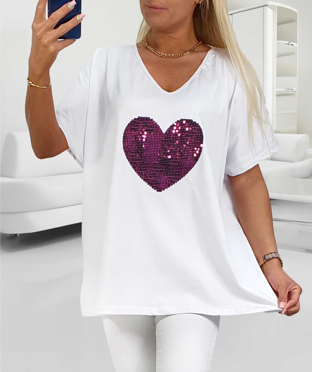 Biele voľné tričko s flitrovaným fialovým srdcom pre moletky