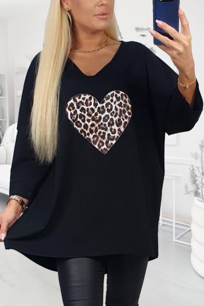čierna tunika s leopardím srdcom, voľný strih, trojštvrťové rukávy, plus size móda