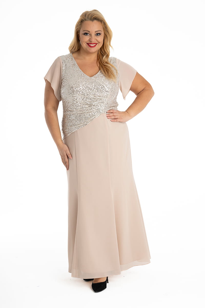 plus size krémové dlhé spoločenské šaty s trblietavým živôtikom a splývavou sukňou