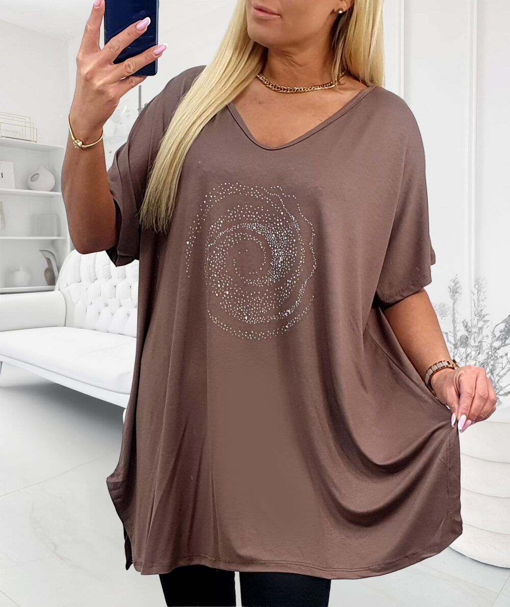 plus size hnedá tunika s kamienkovou špirálou a krátkym rukávom