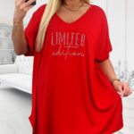Červená plus size tunika s výstrihom do V a kamienkovým nápisom Limited edition