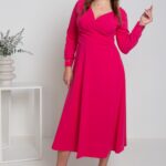 Elegantné plus size fuksiové midi šaty s prekladaným výstrihom a výstrihom do V na chrbte