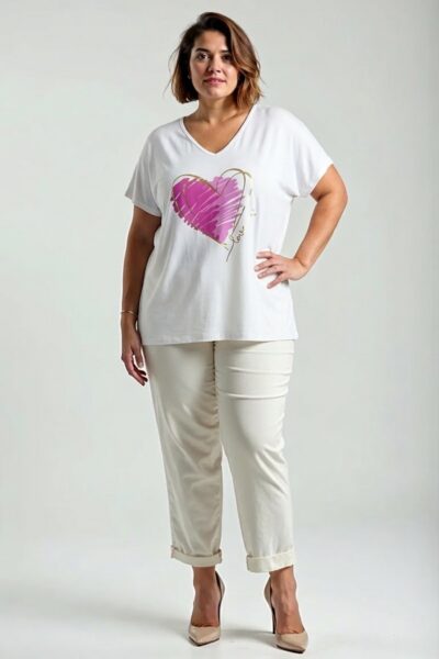 Biele plus size tričko s ružovým srdcom a zlatým nápisom love, výstrih do V, voľný strih