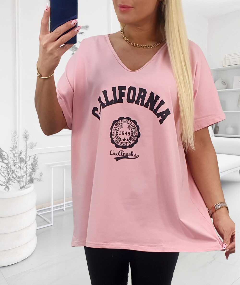 Ružové dámske tričko s potlačou California, véčkový výstrih, krátke rukávy, plus size strih