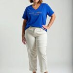 Modré plus size tričko s nápisom la vita è bellissima Italia, výstrih do V, voľný strih