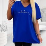 Kráľovsky modré plus size tričko s véčkovým výstrihom a nápisom love so srdiečkom
