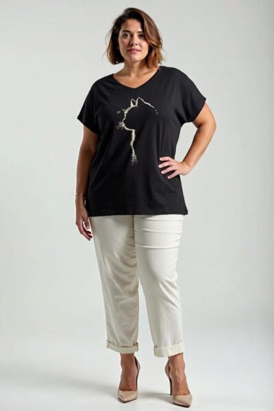 Tričko so striebornou siluetou mačky čierne