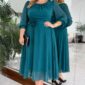Zelené šifónové spoločenské šaty s odnímateľným kvetom v páse pre plus size ženy“