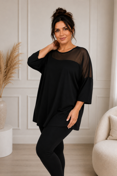 Čierna plus size tunika s 3/4 rukávmi a asymetrickou priehľadnou sieťovinou cez ramená